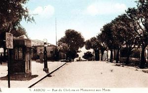 Akbou - Rue du Chelatta et Monument aux Morts